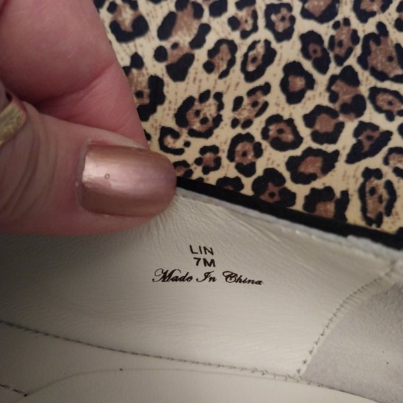 2555 Size 7 Donald Pliner Black Suede Look with White Beads - Picture 5 of 7